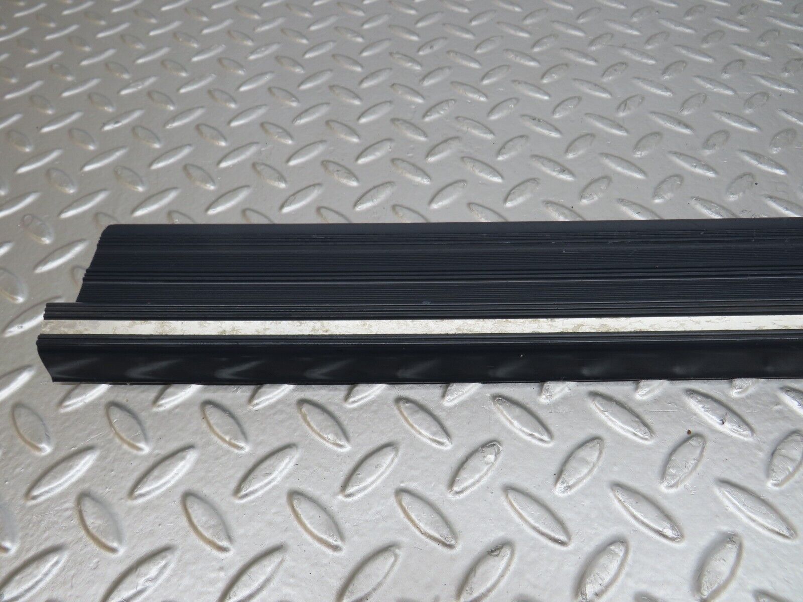 26777 Mercedes-Benz W123 240D Front Left Door Sill Trim Blue