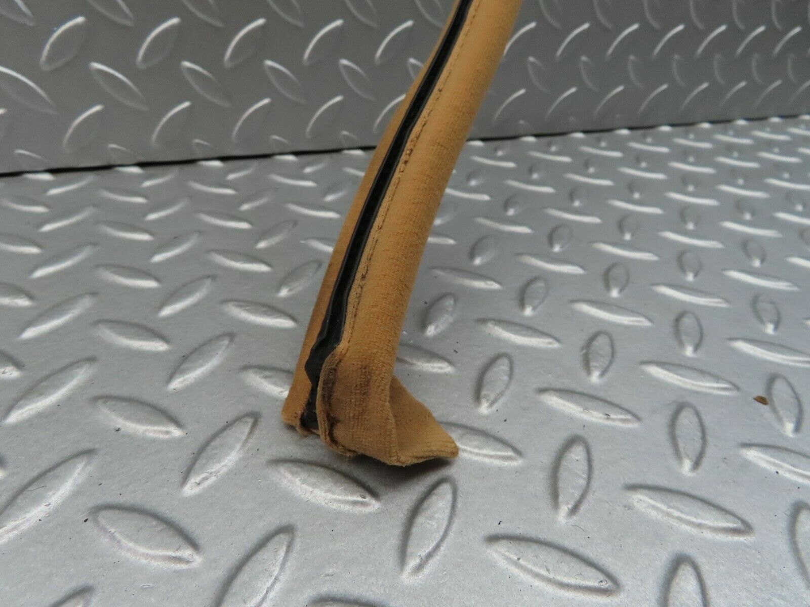 5894 Mercedes-Benz W123 200 Rear Right Door Frame Rubber Seal Palomino Cloth