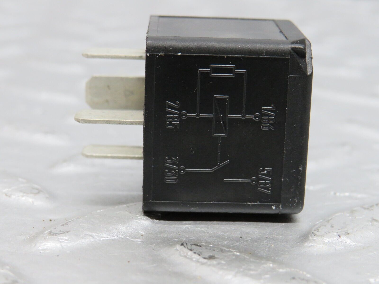 39646 Mercedes-Benz R129 320SL Coupe Multi Purpose Relay 0025421319