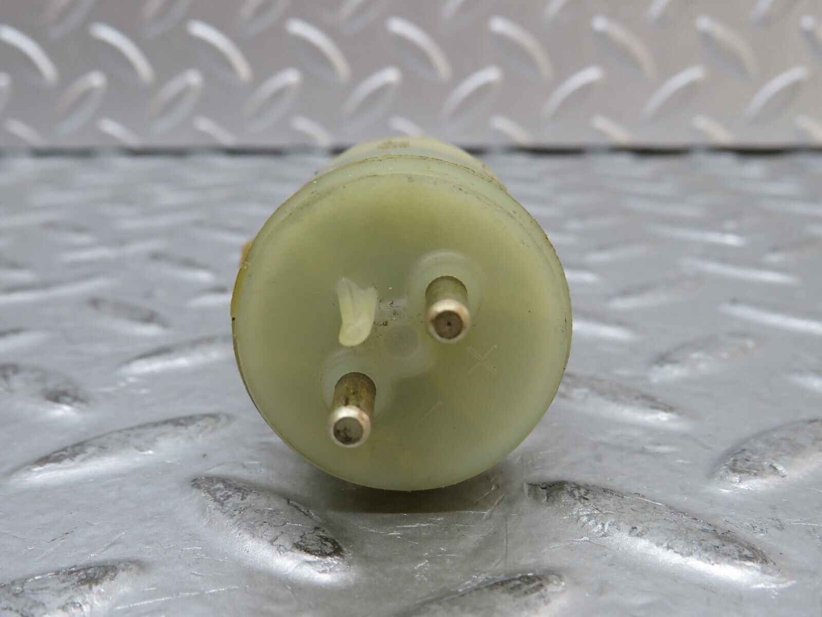 27059 Mercedes-Benz W123 280E Windscreen Washer Pump