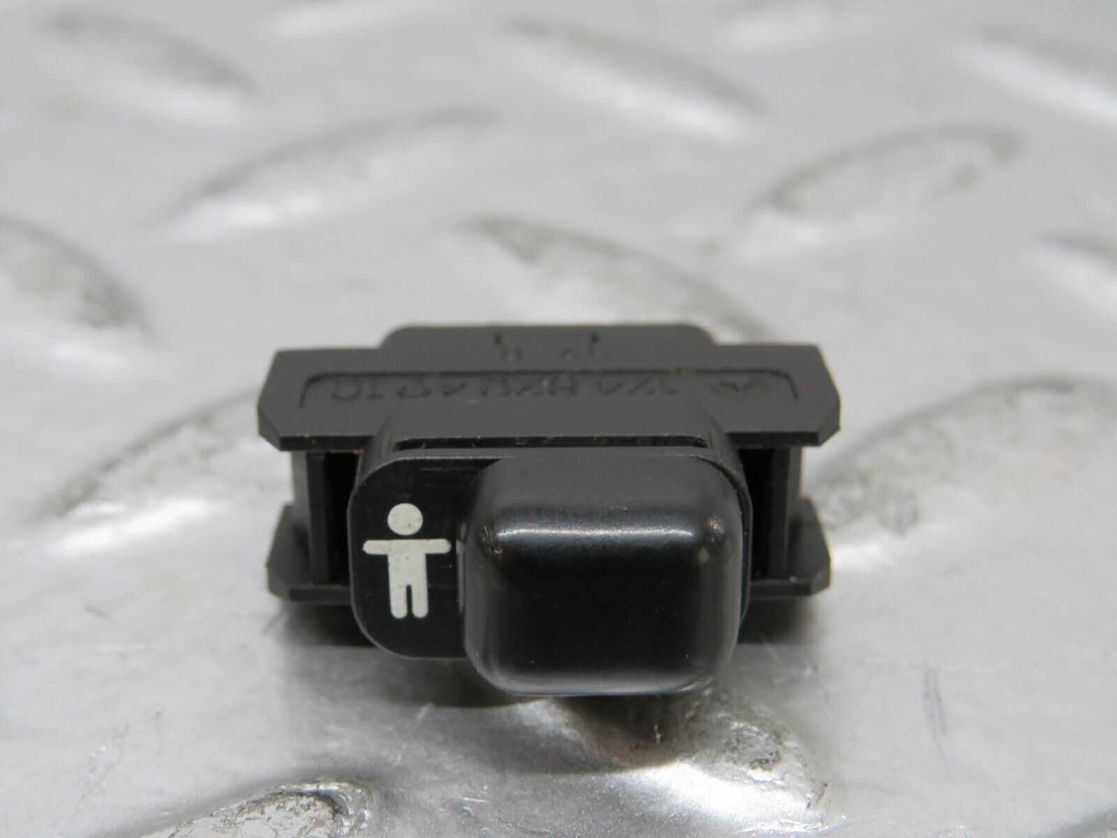 25354 Mercedes-Benz W201 190D Child Lock Control Switch1248204910