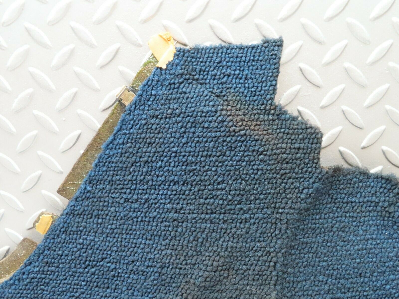 4570 Mercedes-Benz W123 230E Centre Console Carpet Black Right Side