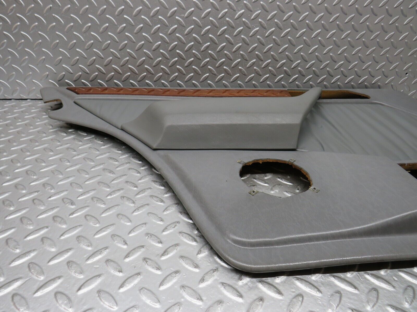 31181 Mercedes-Benz S124 220TE Wagon Rear Left Door Card Grey