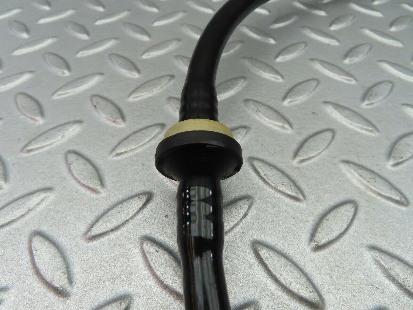 5780 Mercedes-Benz W123 200 Brake Servo Vacuum Pipe