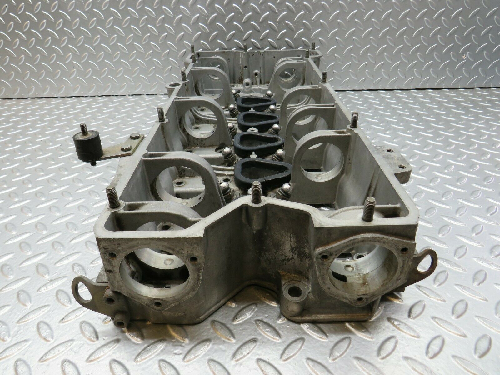 24128 Mercedes-Benz W123 280E Camshaft Bearing Casing 1100163304