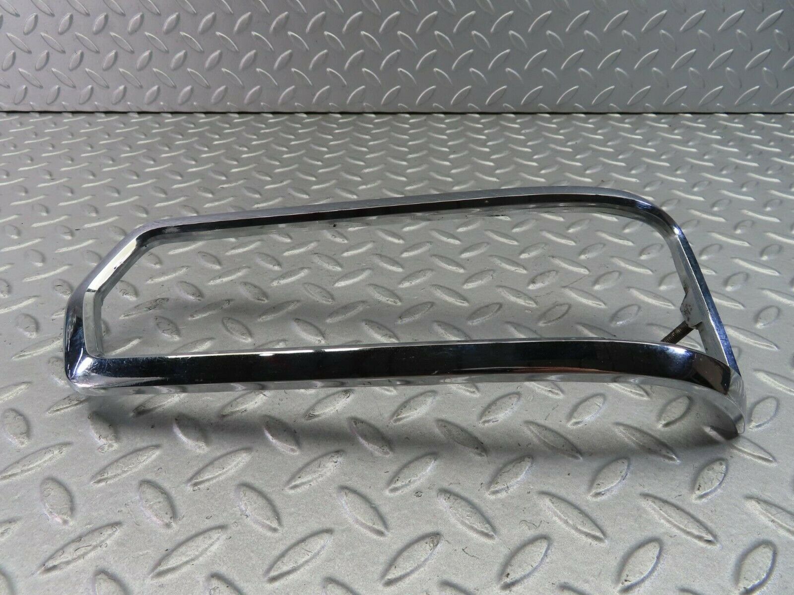 8099 Mercedes-Benz W108 Tail Light Chrome Frame Right 1088260259