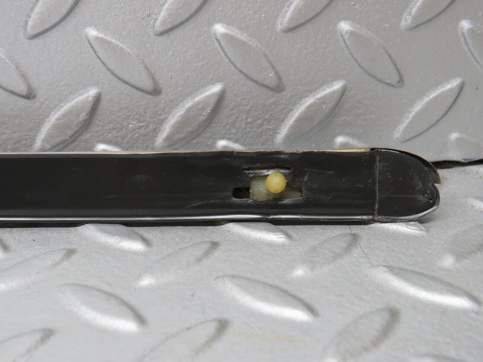 37440 Mercedes-Benz W109 300SEL Front Left Fender Wing Centre Moulding Trim