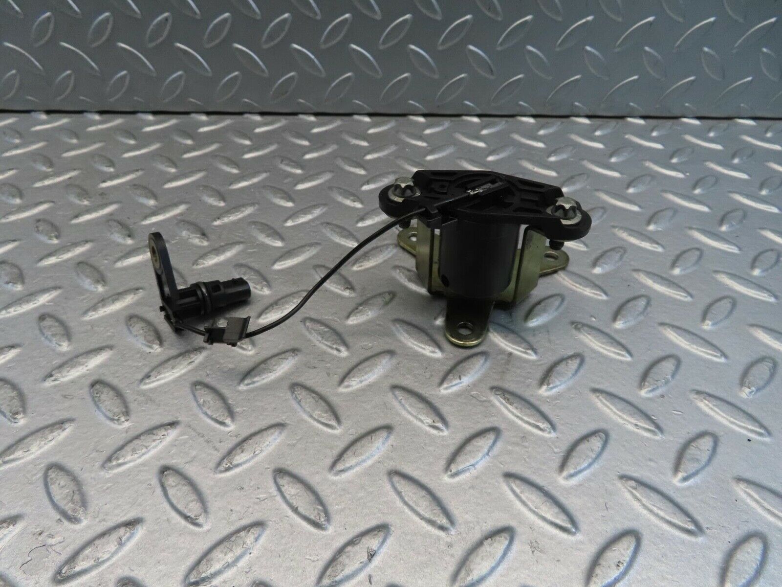 11306 Mercedes-Benz W221 S320 Oil Level Sensor 0011530332