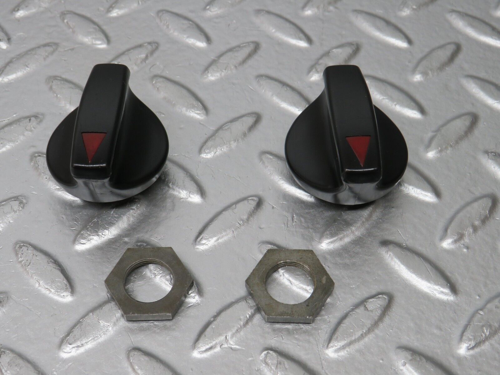 31090 Mercedes-Benz W123 200D Heater Control Knob Set