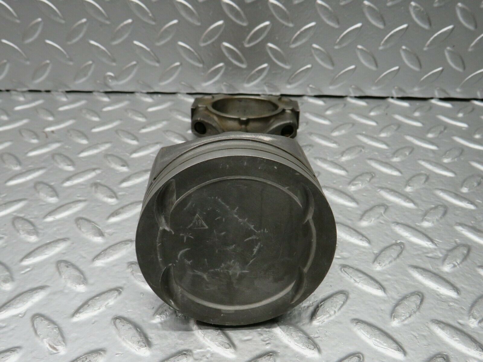 22469 Mercedes-Benz C124 E220 Coupe Piston With Connecting Rod 89.9 mm