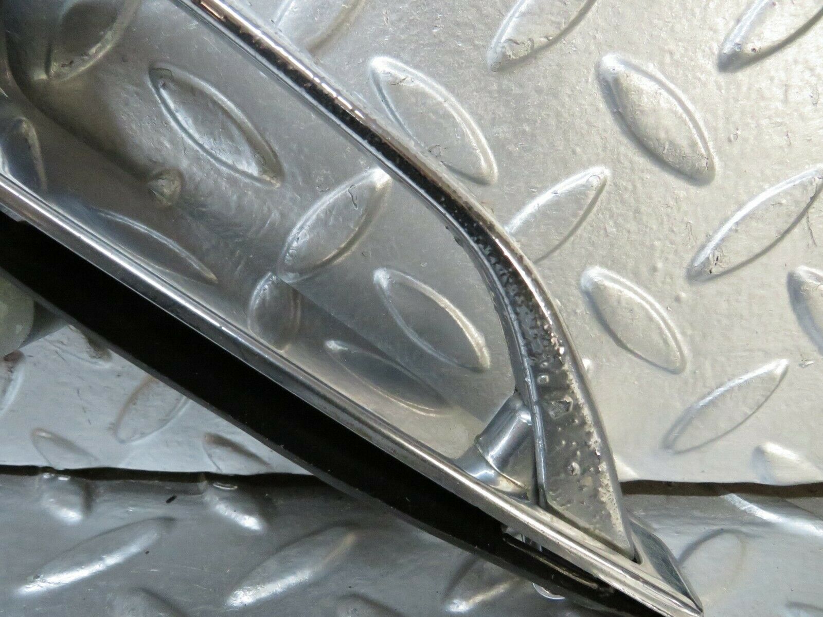 23721 Mercedes-Benz W116 350E Front Left Exterior Door Handle Key 1167600159