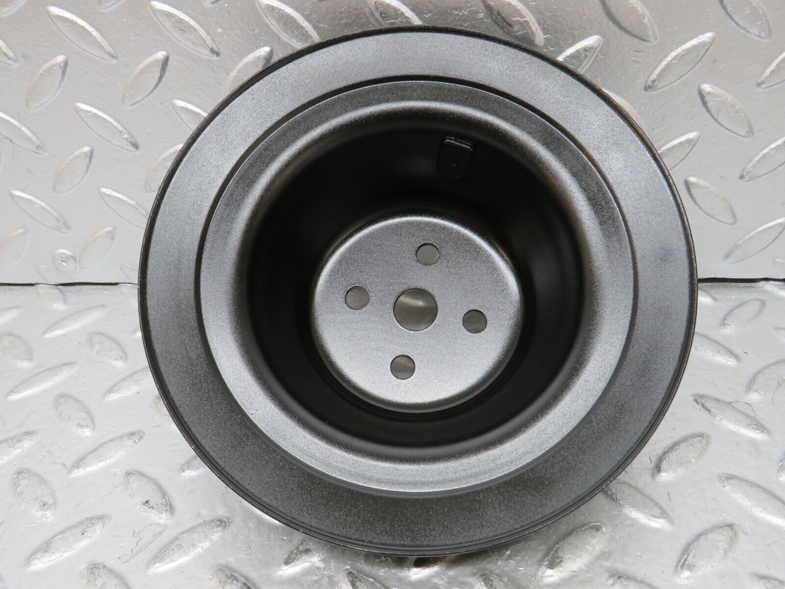 26853 Mercedes-Benz W123 240D Water Pump Pulley 6152051210