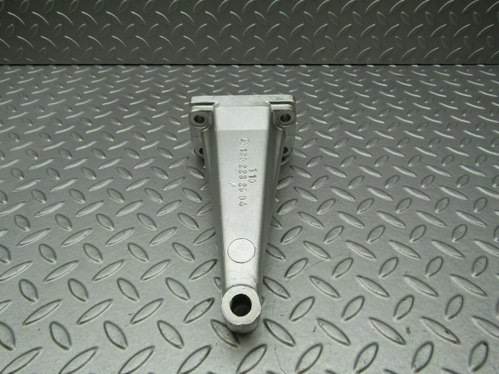 3394 Mercedes-Benz W108 280SE Engine Mount Bracket Right Side 1802232504