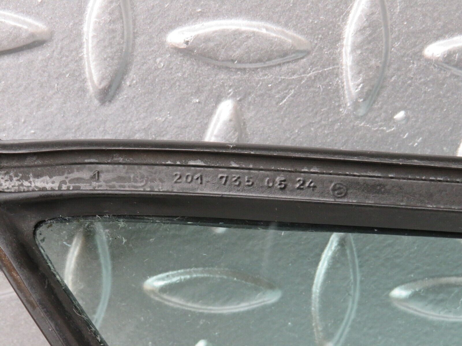 25131 Mercedes-Benz W201 190D Rear Left Quarter Window Glass 2017350524