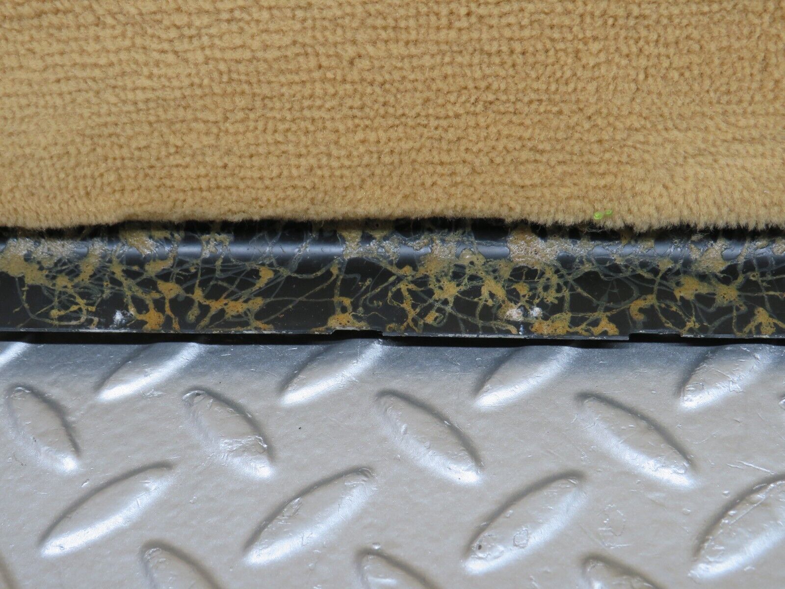 34378 Mercedes-Benz C126 380SEC Coupe Fuel Tank Cover Plate