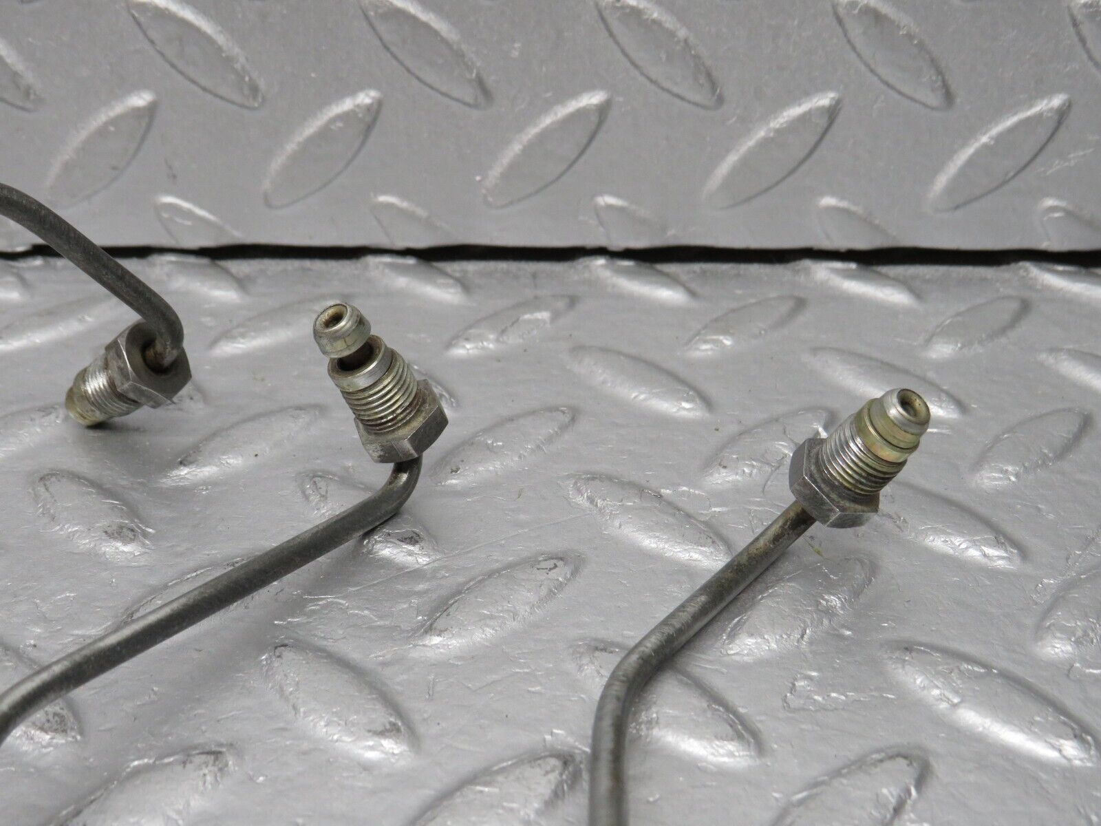 38877 Mercedes-Benz W201 190E 2.6L Fuel Line Pipe Set