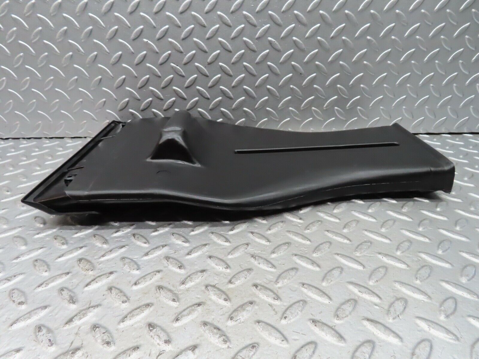 19300 Mercedes-Benz C140 CL420 Coupe Rear Air Duct 1408310046