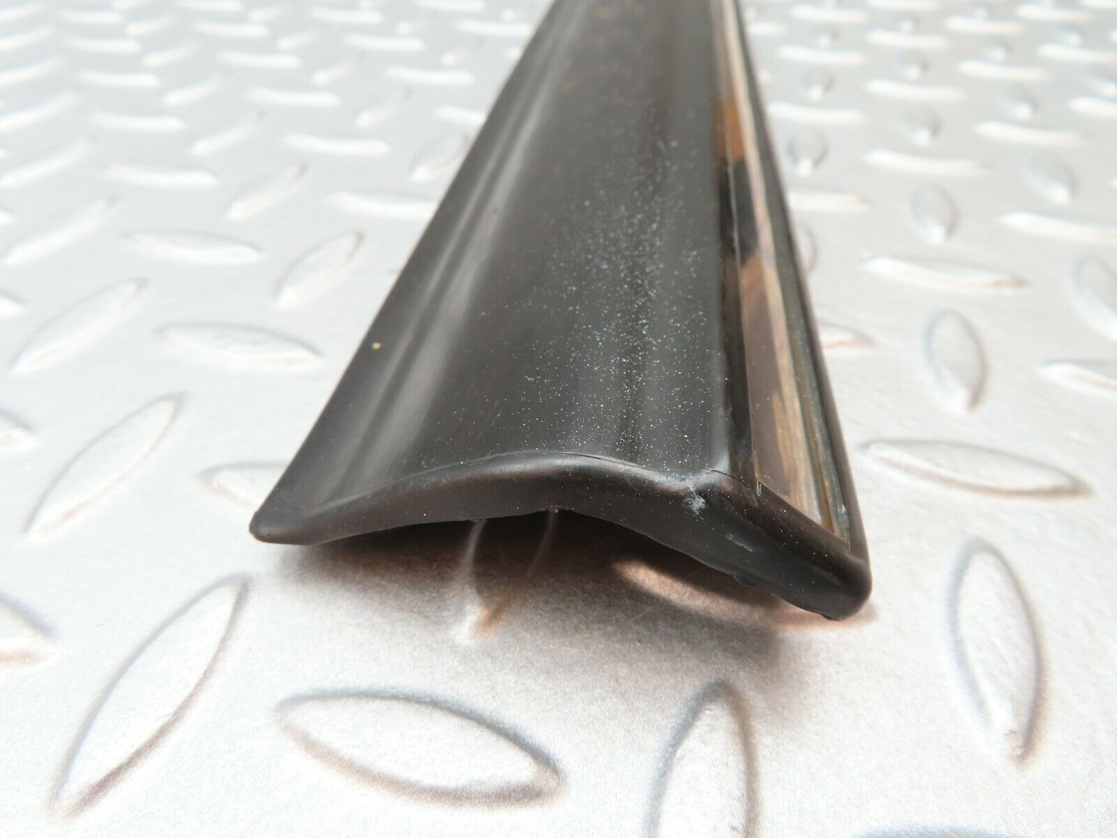 3698 Mercedes-Benz S123 200T Wagon Rear Right Door Lower Trim