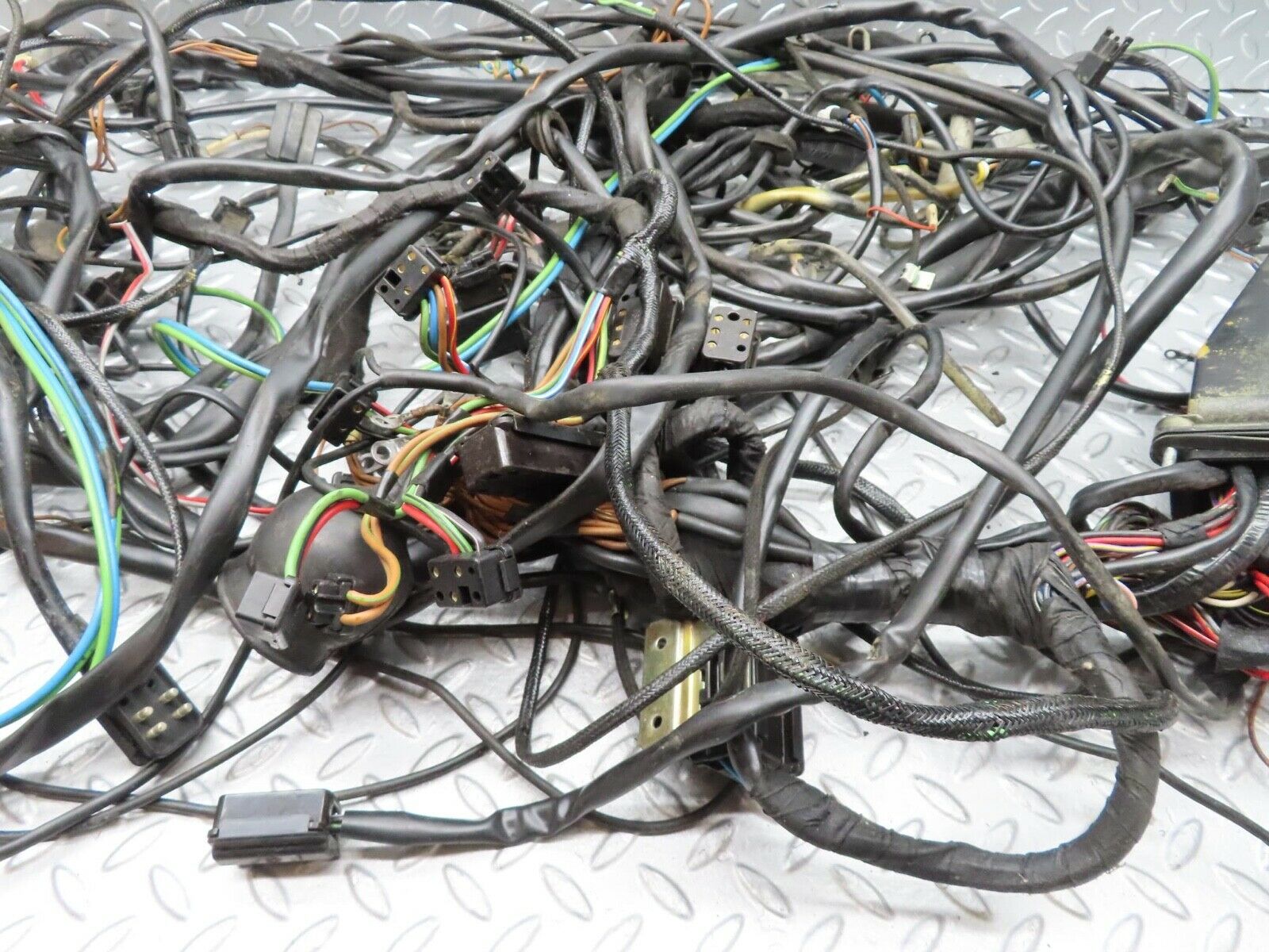 14501 Mercedes-Benz W116 350SE Engine Chassis Body Wire Wiring Harness