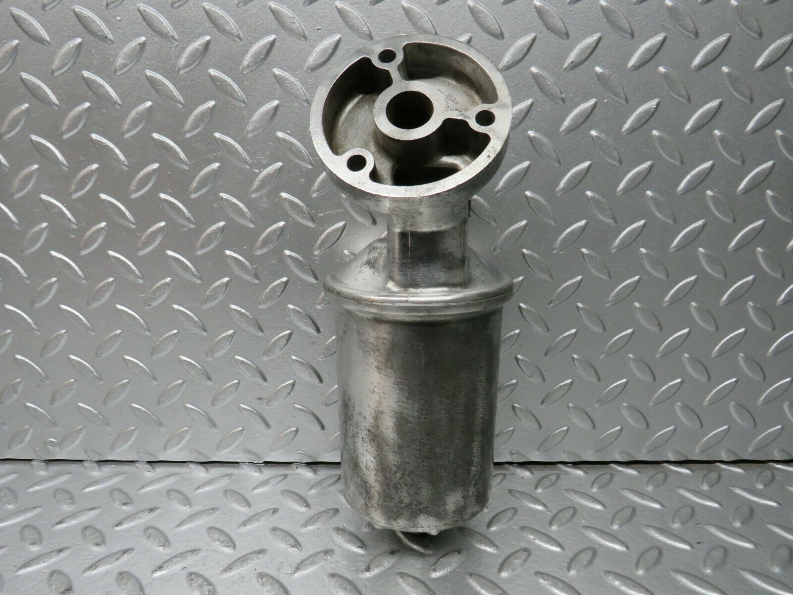 23292 Mercedes-Benz W116 350SE Oil Filter Housing 1161840509