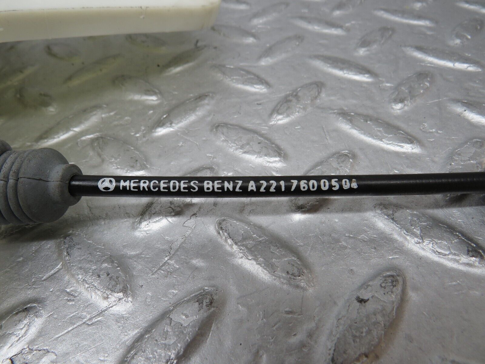 35236 Mercedes-Benz W221 Rear Right Door Lock Mechanism 2217302835