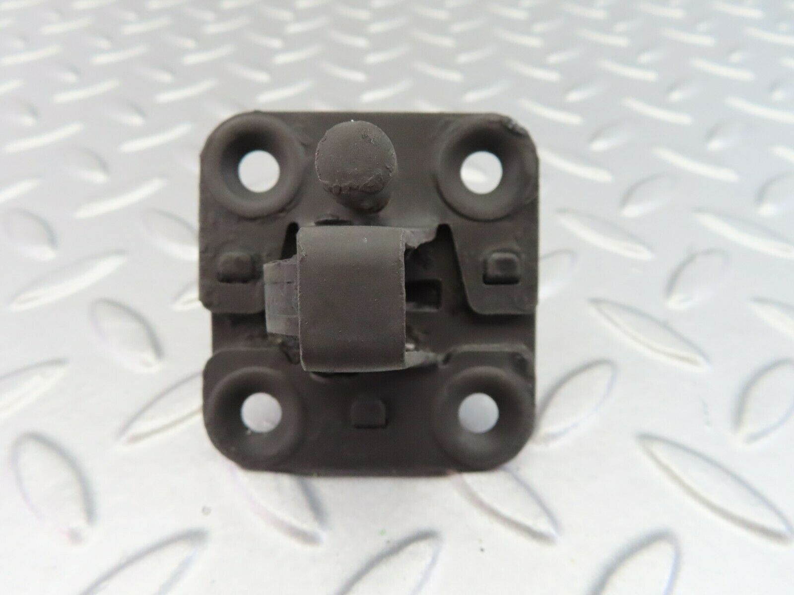 7366 Mercedes-Benz W116 450SE Bonnet Lock