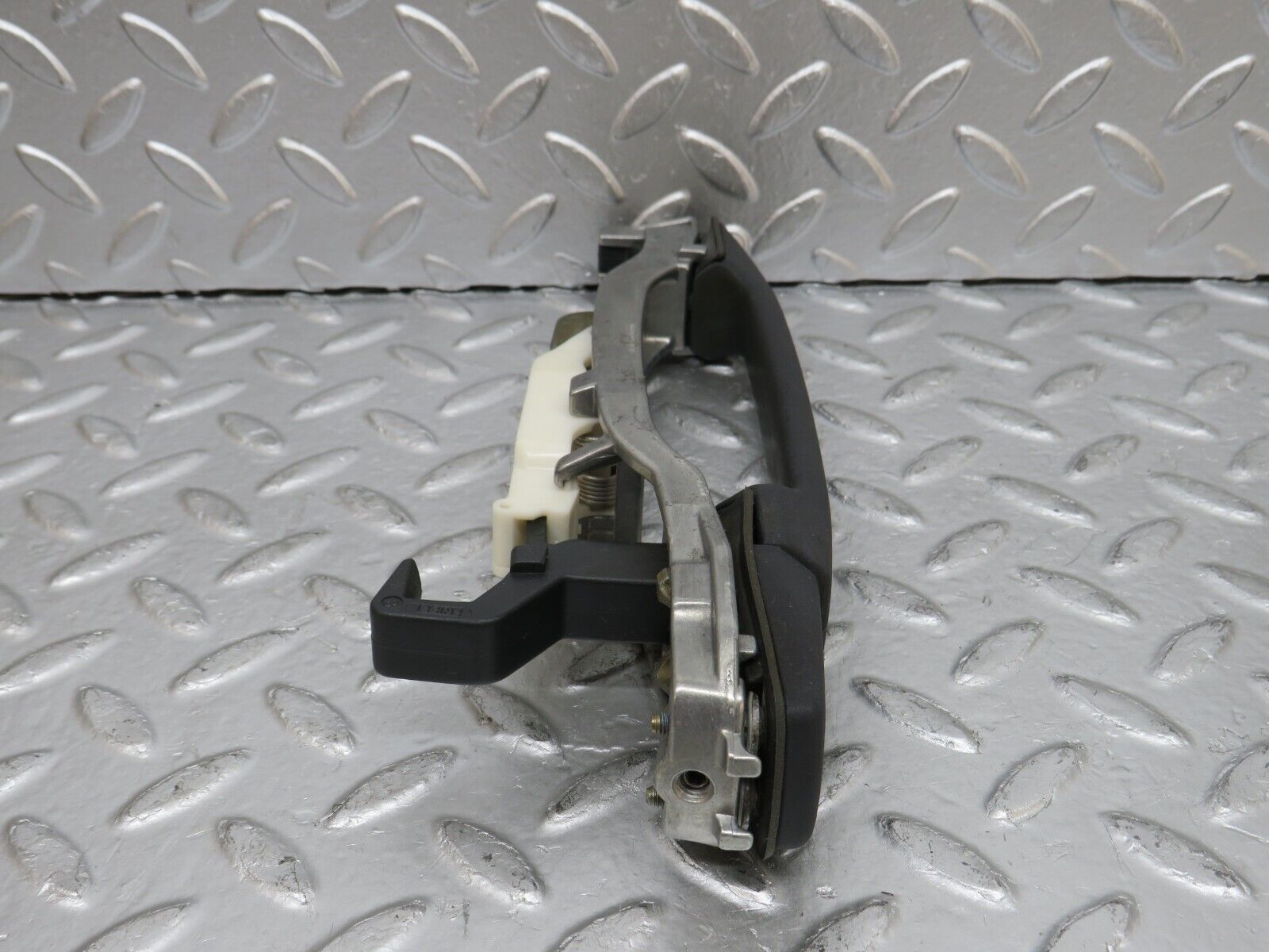 29322 Mercedes-Benz W124 230E Rear Right Exterior Door Handle