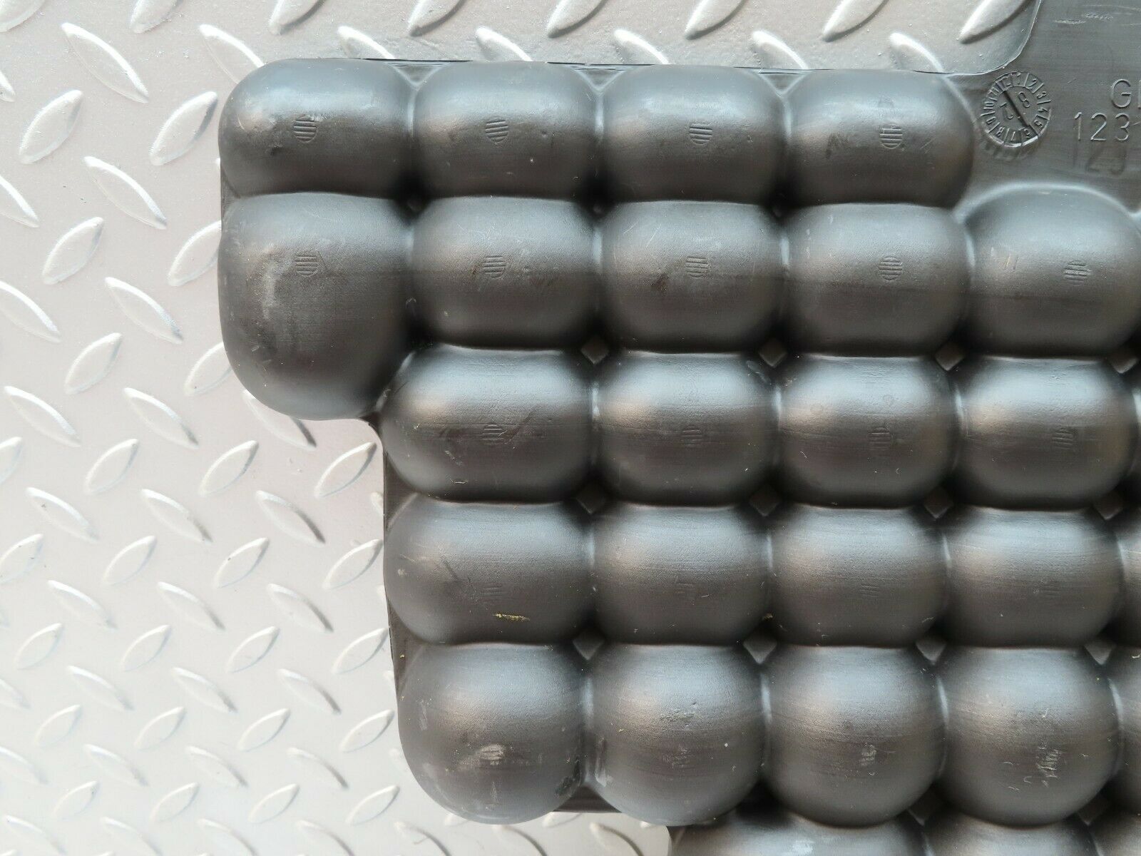 4332 Mercedes-Benz W123 230E Vacuum Reservoir Tank 1238001419