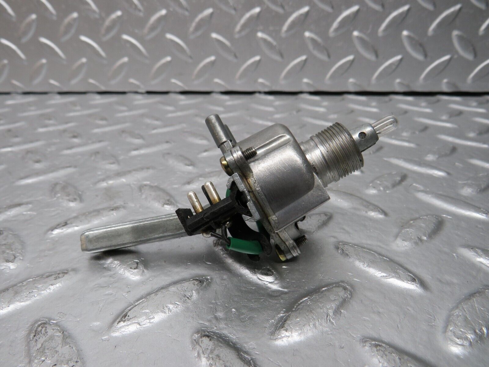 31603 Mercedes-Benz W201 190LE 1.8L Heater Control Switch