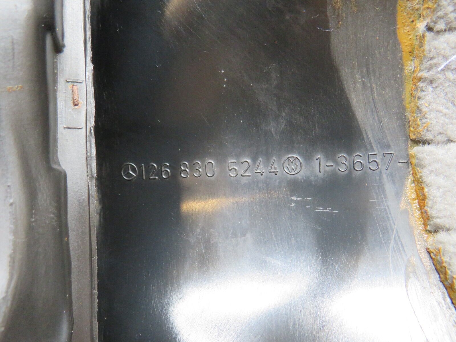 36235 Mercedes-Benz W126 420SE Under Dash Panel Right Grey 1268305244 1268307044 1266800617