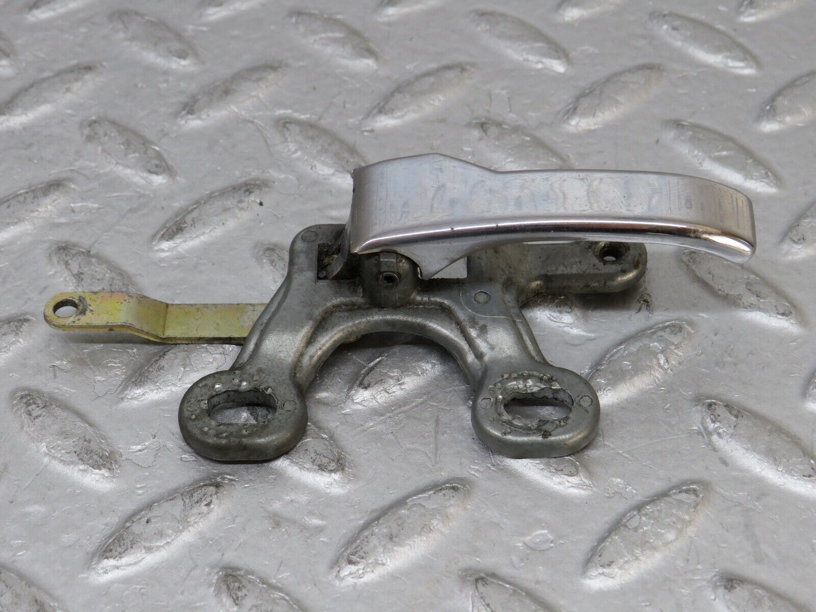 35690 Mercedes-Benz W108 Front Left Interior Door Handle 1157660319