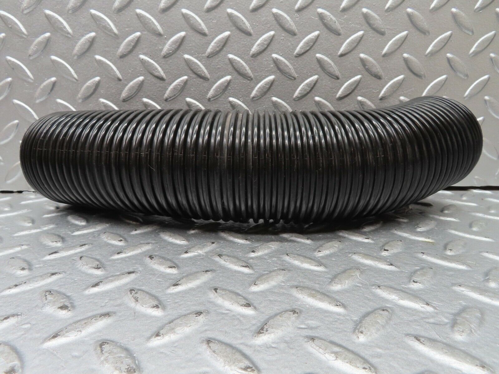 20428 Mercedes-Benz W114 280CE Coupe Dash Air Vent Pipe Right Side