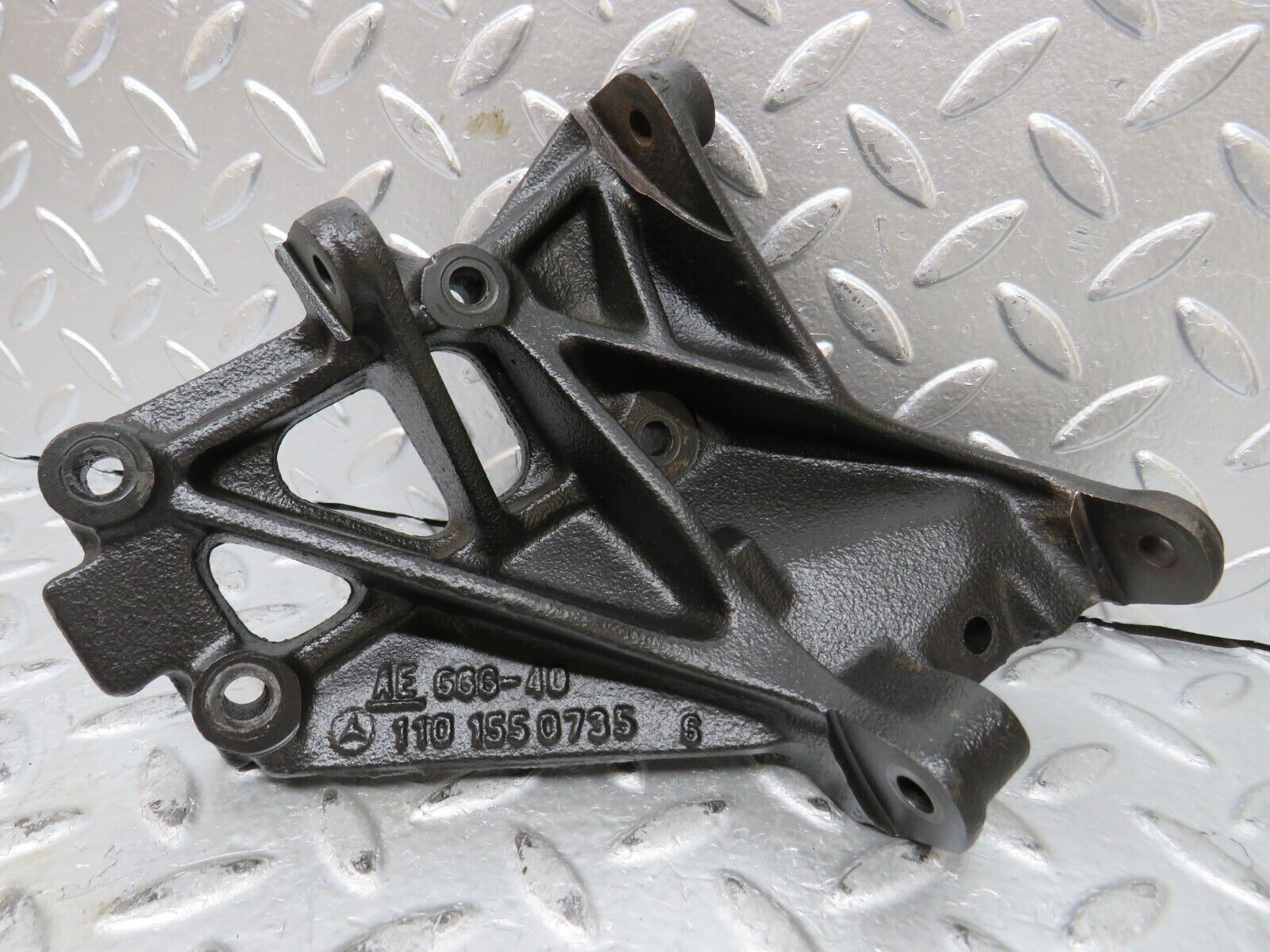 27396 Mercedes-Benz W123 280E Alternator Generator Bracket 1101550735