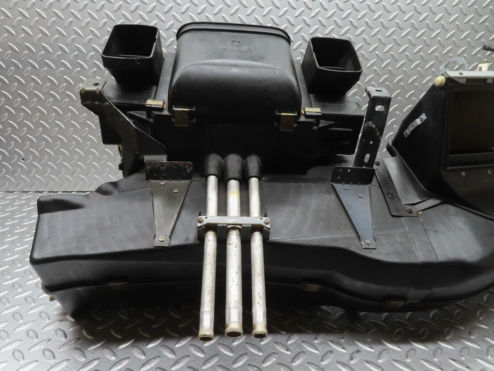 21702 Mercedes-Benz W126 300SE Heater Box Blower Housing