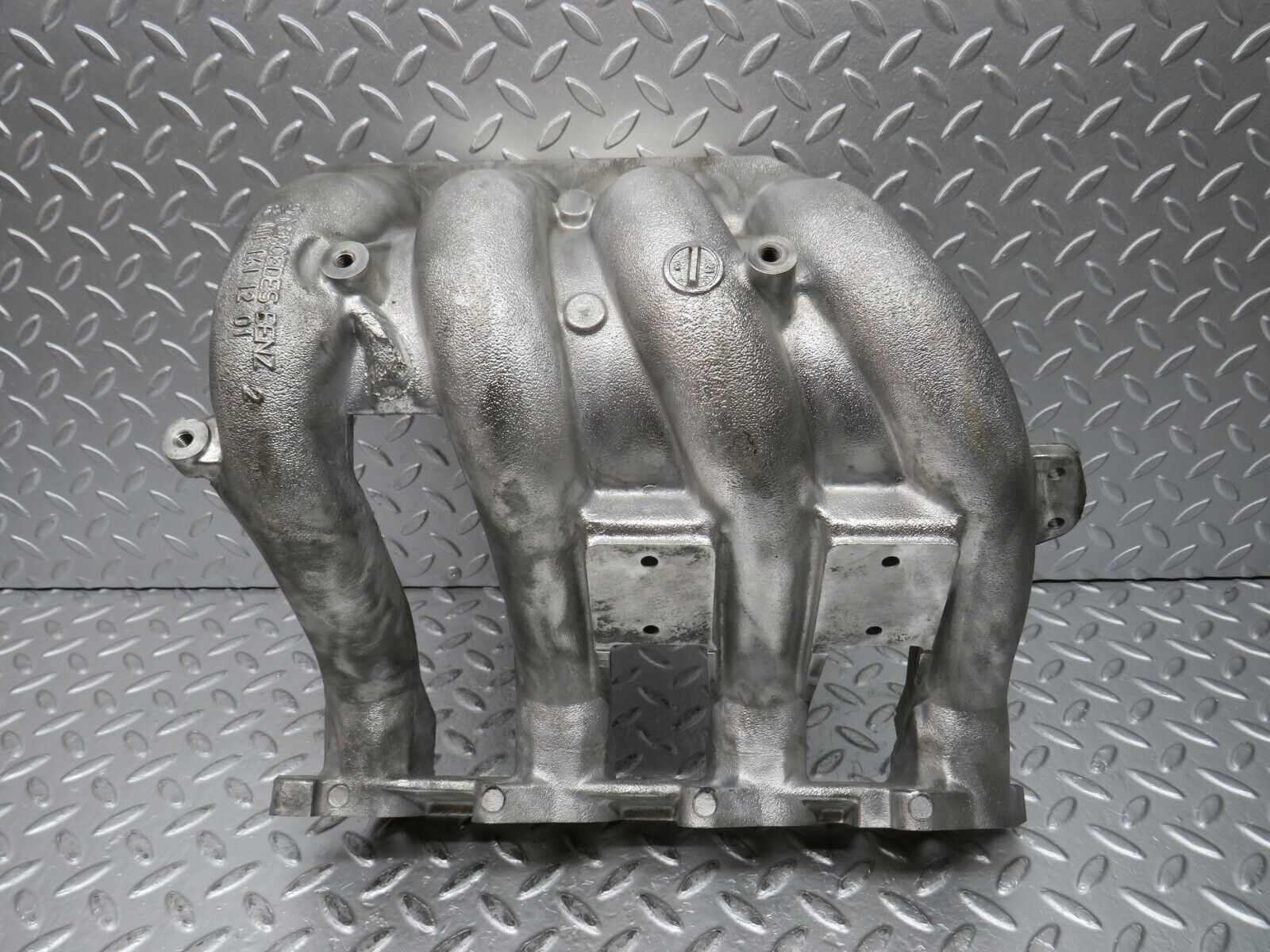 31907 Mercedes-Benz S124 220TE Wagon Intake Manifold 1111411201