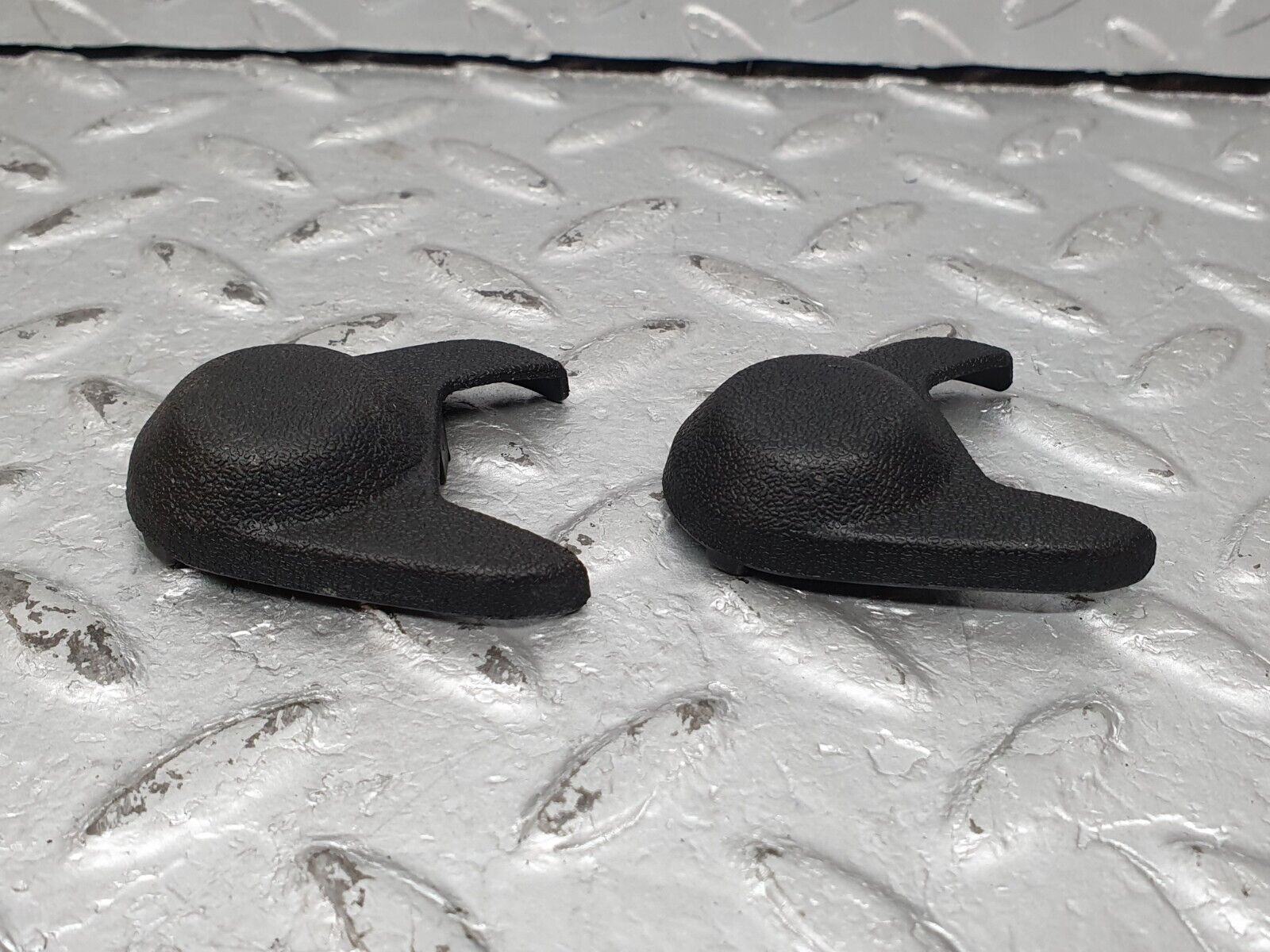 41252 Mercedes-Benz W126 300SE Seat Belt Cover Pair 1248680230