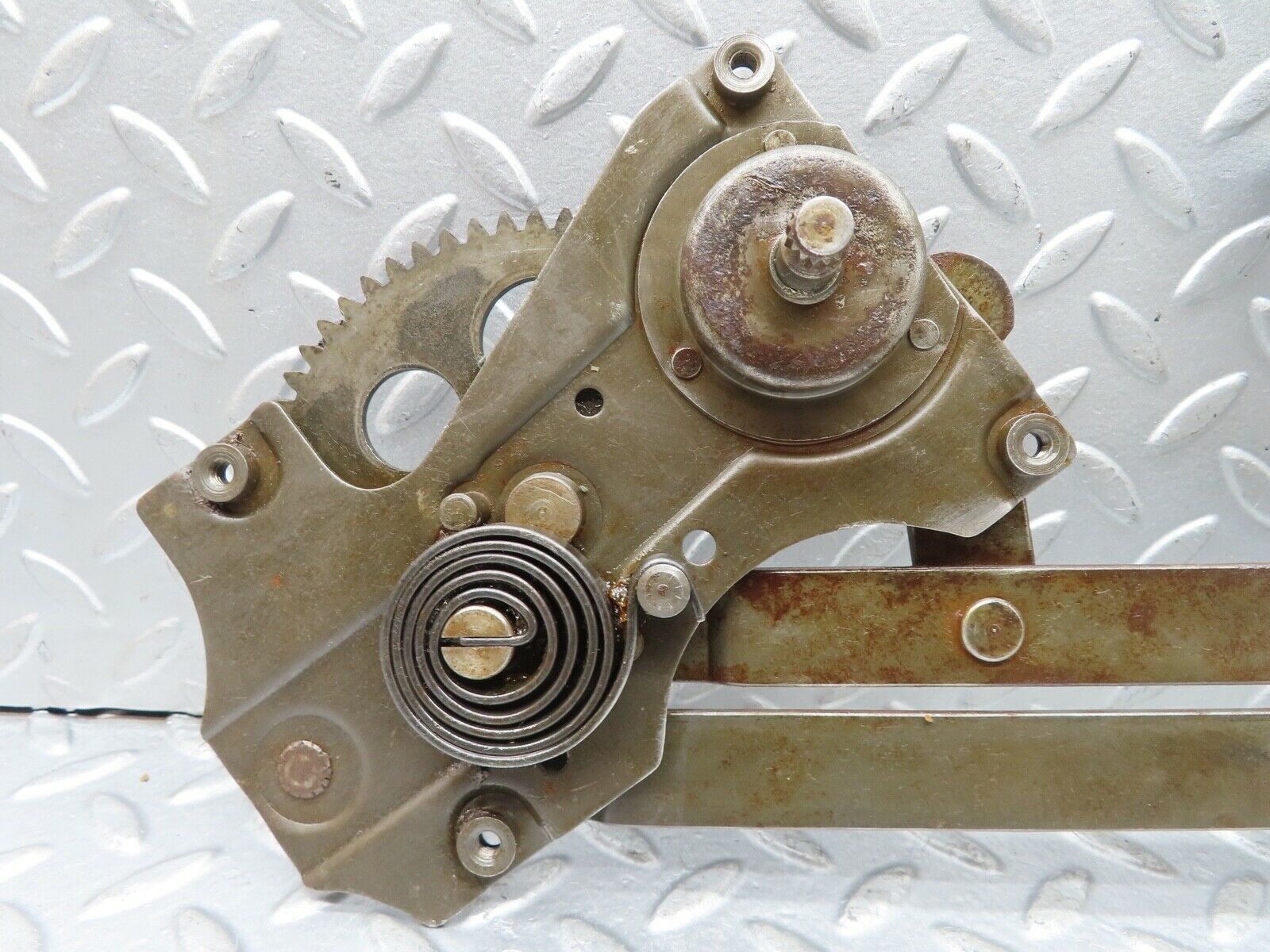 18824 Mercedes-Benz W121 190b Ponton Rear Right Manual Window Regulator