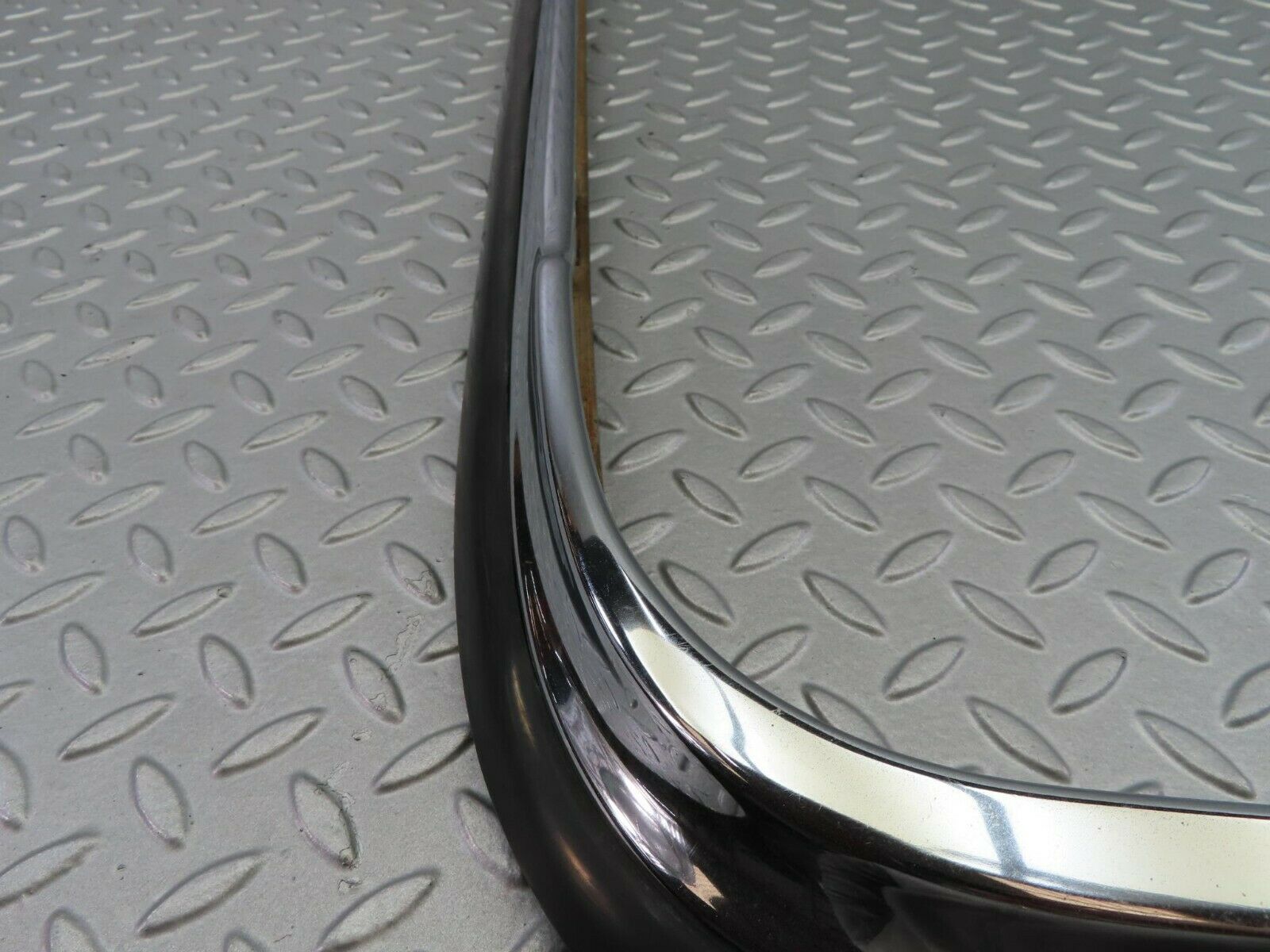 7389 Mercedes-Benz W116 450SE Rear Left Upper Bumper Chrome