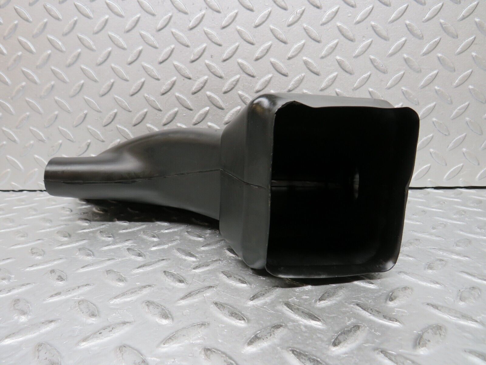 37429 Mercedes-Benz W109 300SEL Dashboard Air Vent Duct Right Side