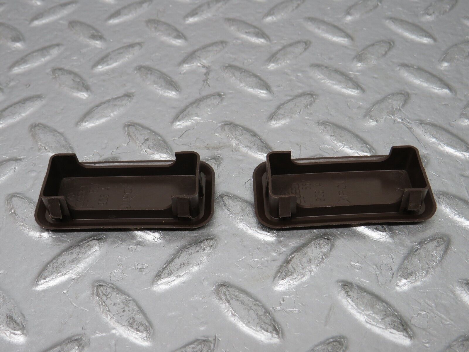 29980 Porsche 924 Tailgate Bolt Cover Brown 477867923