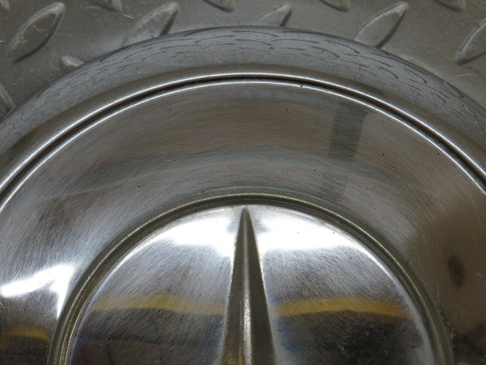 35762 Mercedes-Benz W108 Chrome Wheel Hub Cap