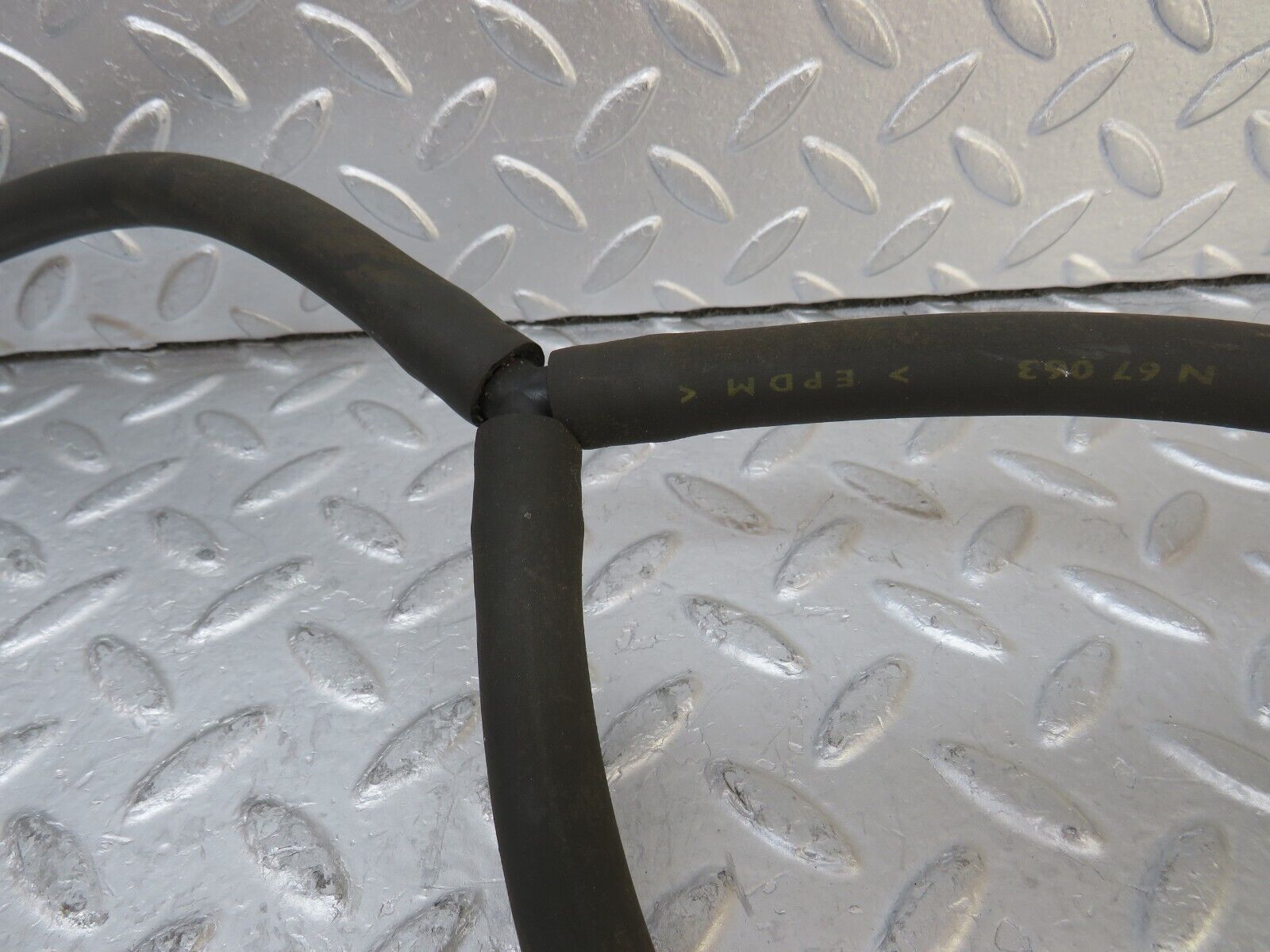 35053 Mercedes-Benz W210 320E Headlight Washer Hose Pipe