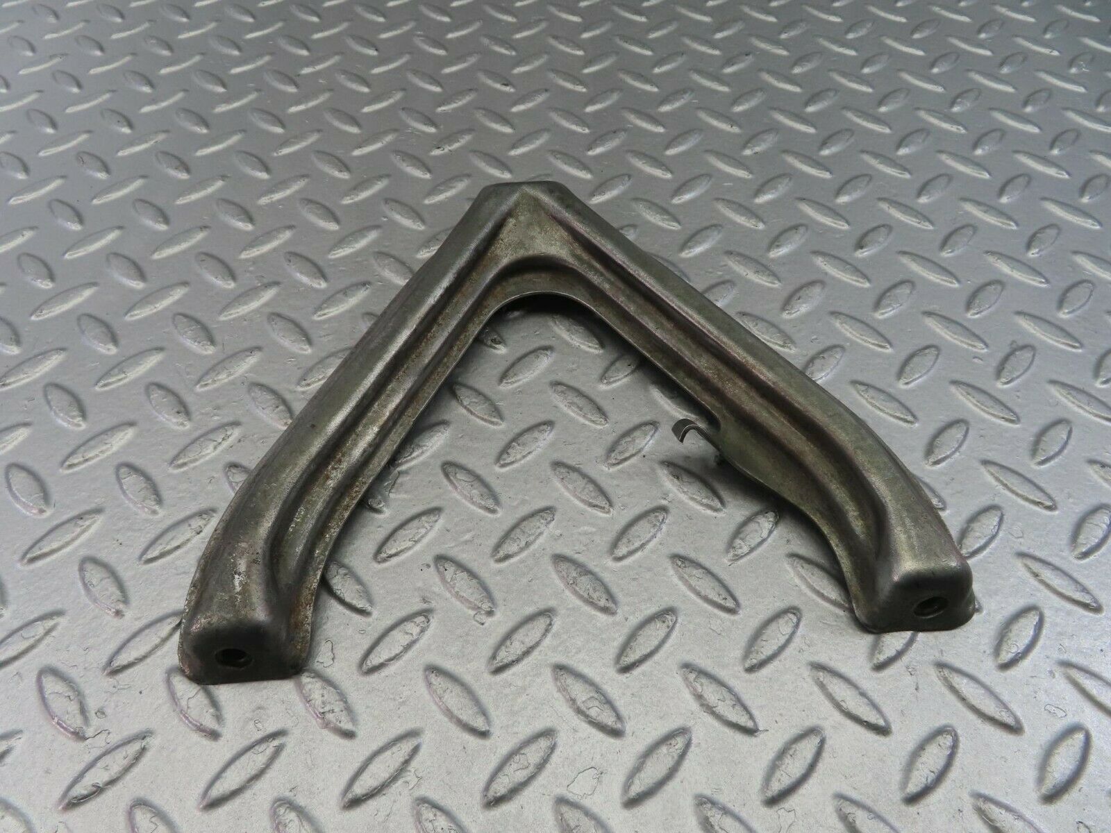 10099 Mercedes-Benz C123 230CE Coupe Air Intake Manifold Bracket