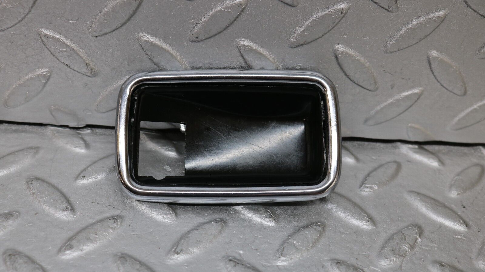 37260 Mercedes-Benz W109 300SEL Chrome Frame For Door Opener Left 1087660511