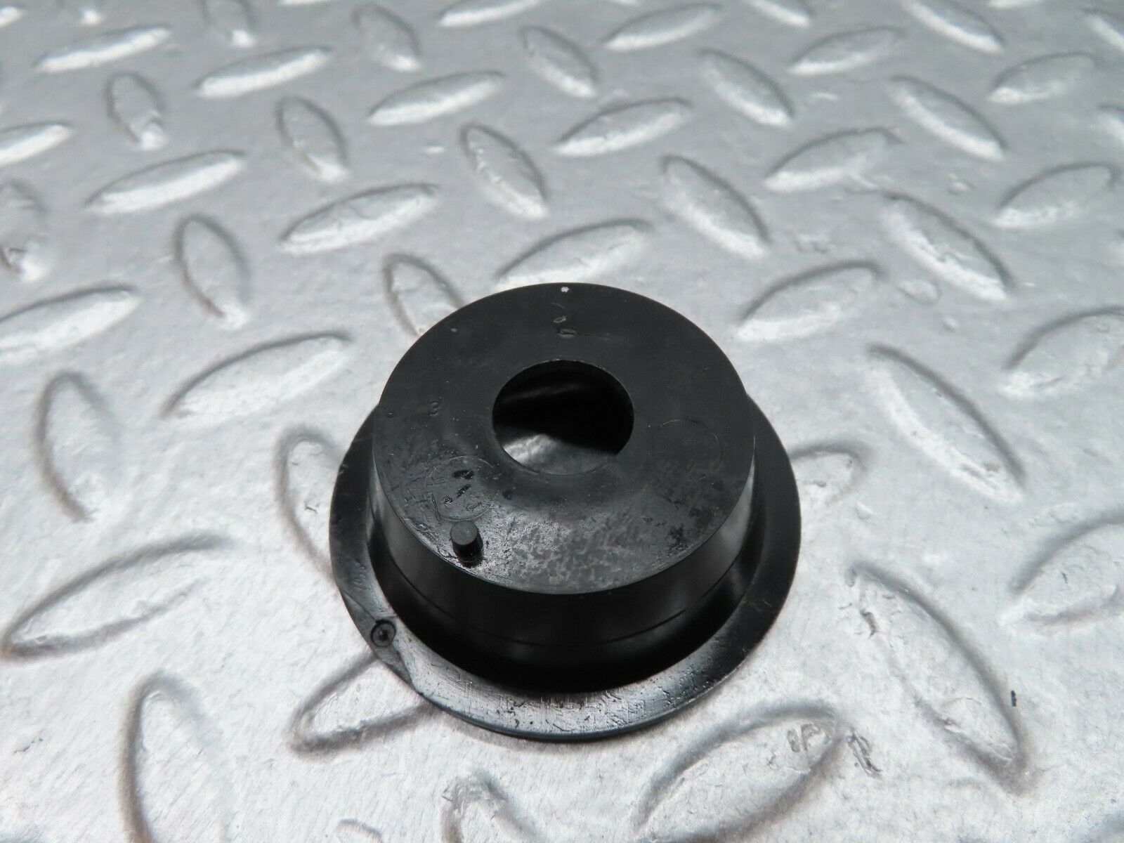 17979 Mercedes-Benz W123 200 Headlight Switch Black Collar And Knob