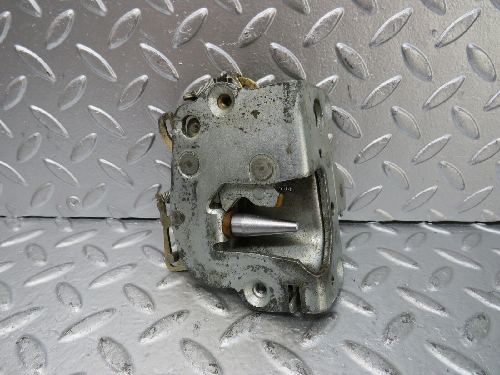 26062 Mercedes-Benz W116 450SE Rear Right Door Lock Mechanism