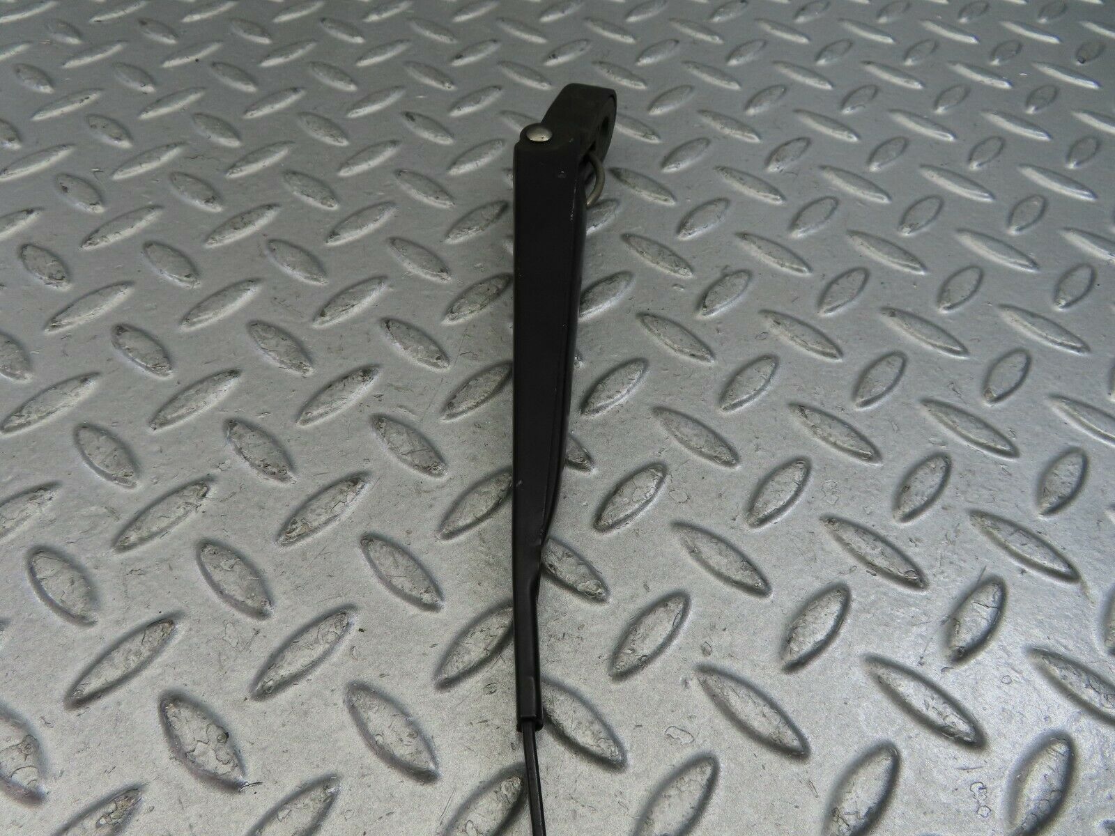 9639 Mercedes-Benz C123 280CE Coupe Wiper Arm Bosch Left 3399990553