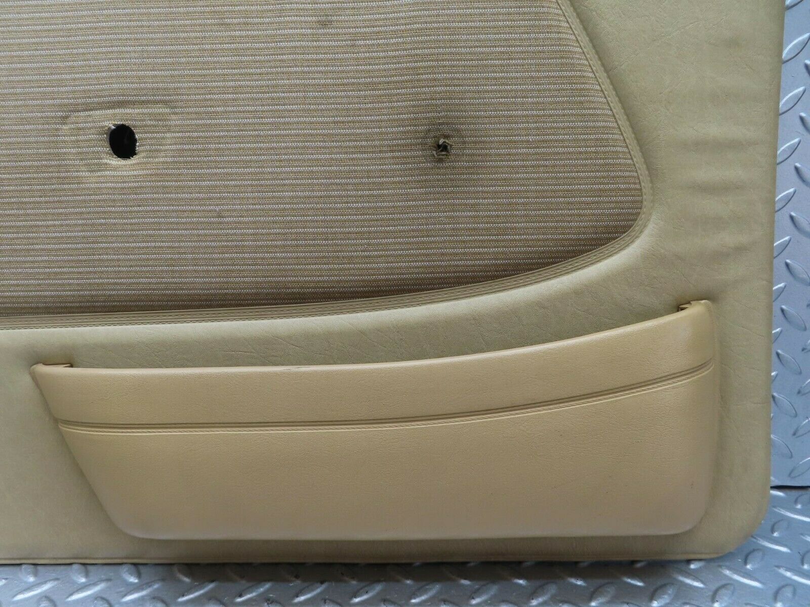 15469 Mercedes-Benz W123 230E Front Left Door Card Cream