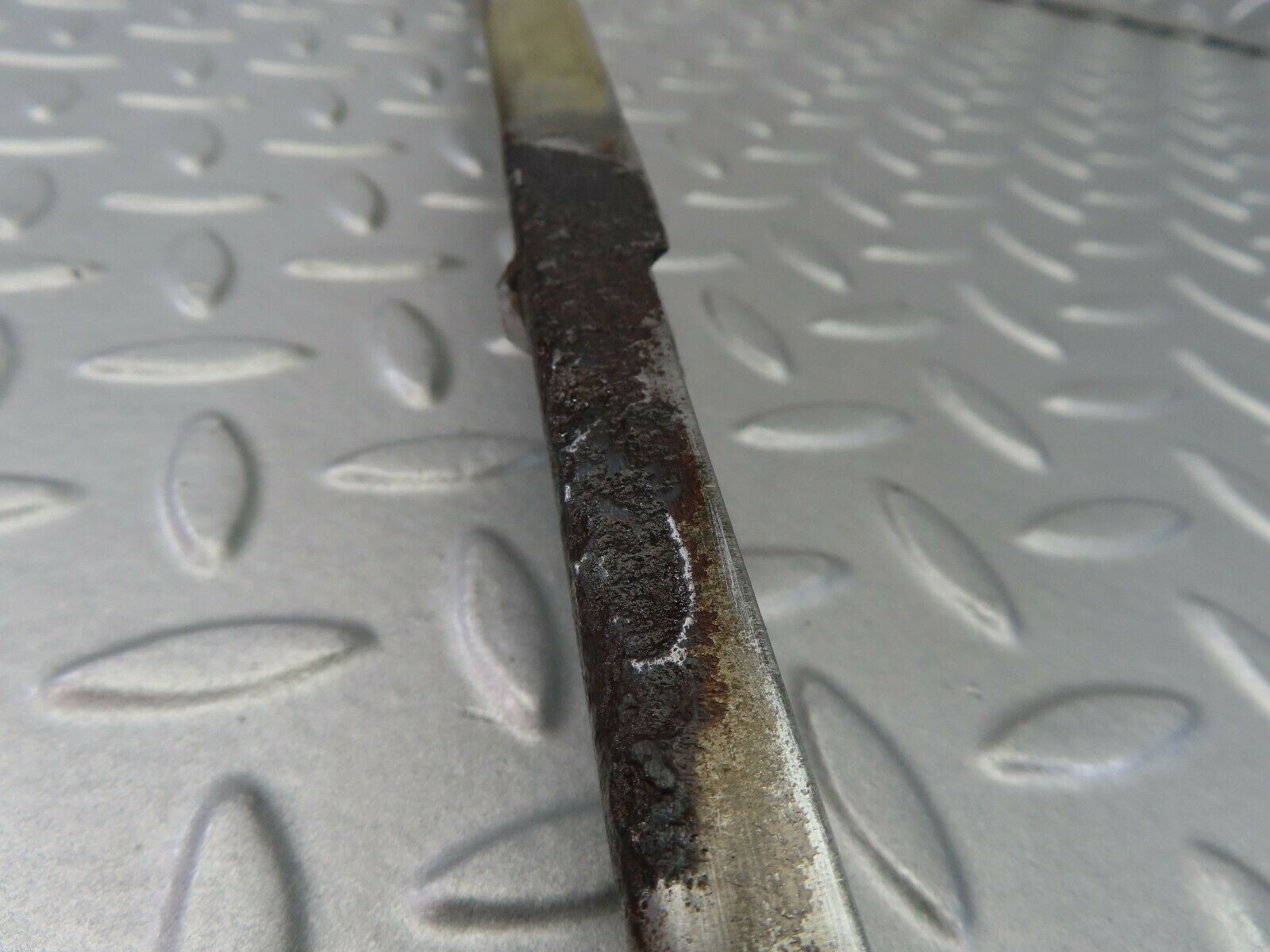 7283 Mercedes-Benz W116 450SE Front Right Window Channel