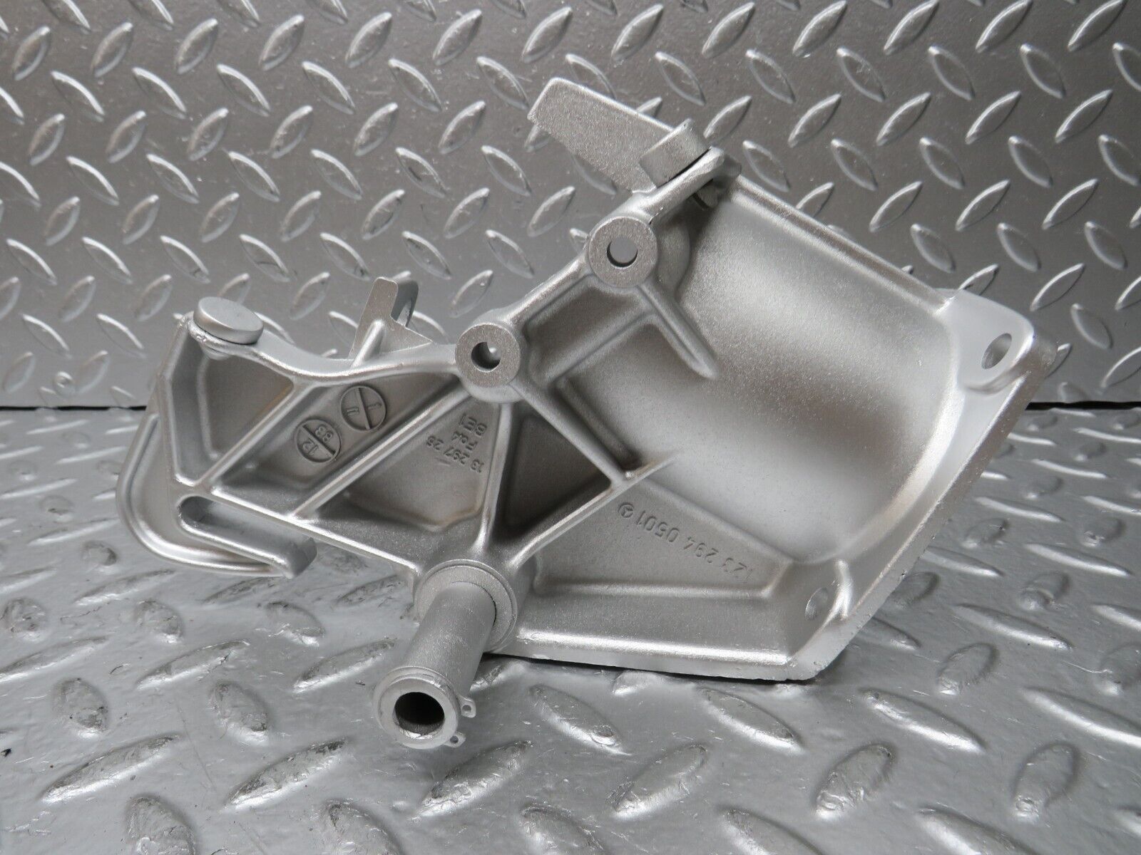 26828 Mercedes-Benz W123 240D Brake And Clutch Pedal Bracket 1232940501